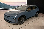 Чего ожидать от нового седана Toyota Camry и универсала Crown Signia