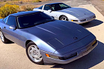 "Гонка из прошлого" - два старых Chevy Corvette поколения C4 соревнуются между собой 