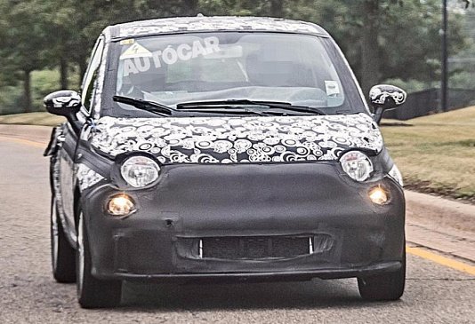 Новый электрокар Fiat 500e подловили во время дорожных испытаний 