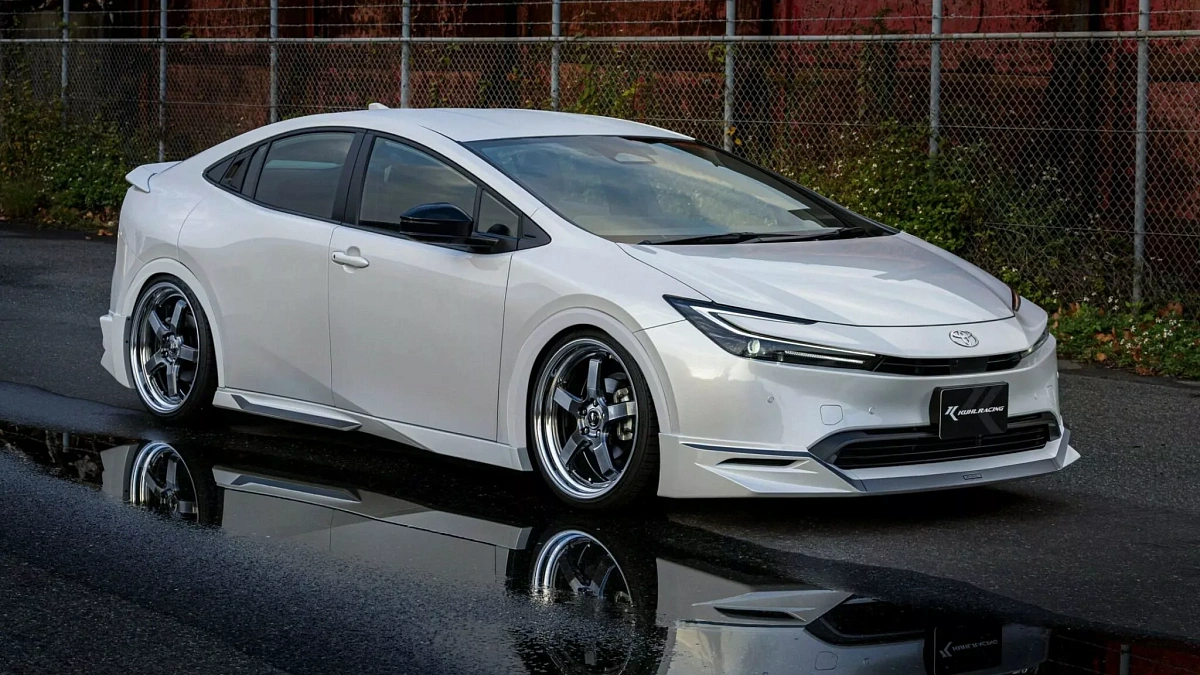 Японский тюнер Kuhl пересмотрел внешность гибрида Toyota Prius  