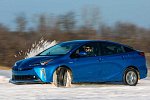 Toyota анонсировала юбилейную версию гибридного седана Prius 