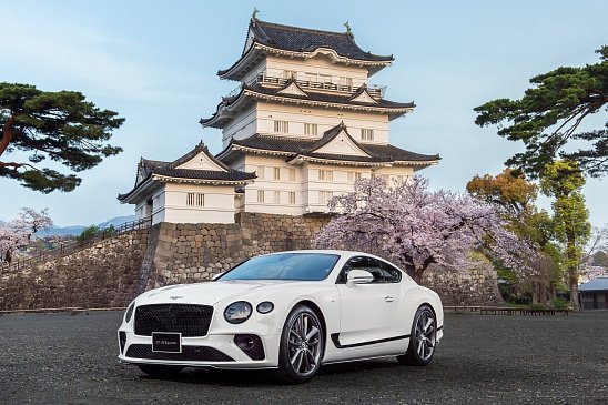 Компания Bentley выпустила купе Continental GT V8 в спецверсии Equinox Edition для Японии