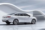 Компанию Geely представила первый электромобиль Geometry