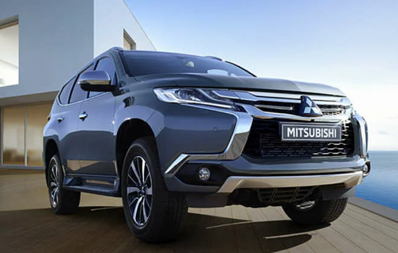 В России под отзыв попали 570 внедорожников Mitsubishi Pajero