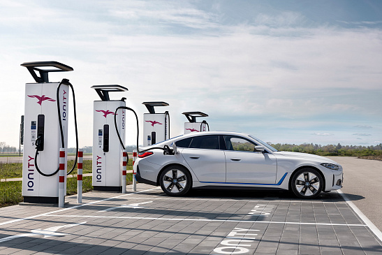 Компания BMW заказала аккумуляторные батареи на 24 млрд долларов