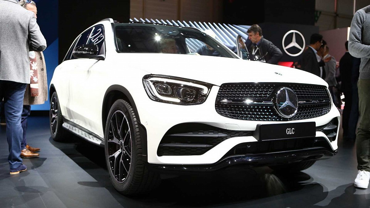 Mercedes показал новый GLC Coupe 2020 на видеоролике