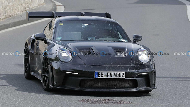 Компания Porsche представит мощное купе 911 GT3 RS 17 августа 2022 года