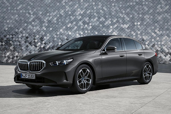 Новый BMW M5 получит электрифицированный 718-сильный V8 и огромный общий вес