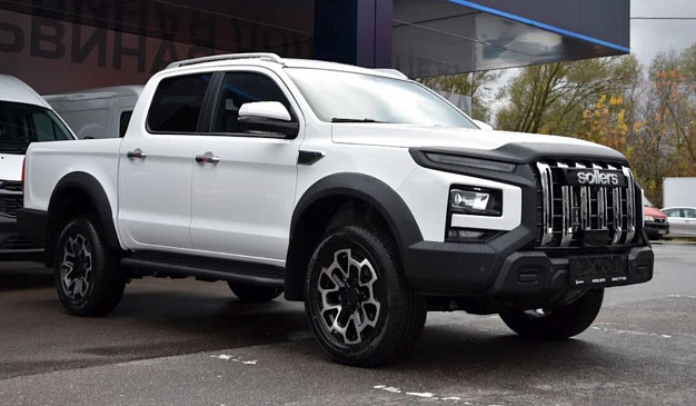 Новый пикап производства УАЗа появился у дилеров. Цена известна