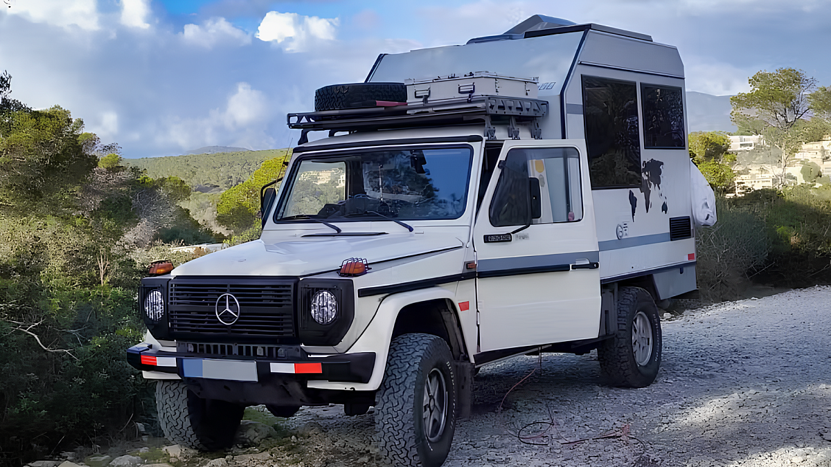 Редкость: как Mercedes G-Class 1990 года стал полноценным автономным домом на колесах