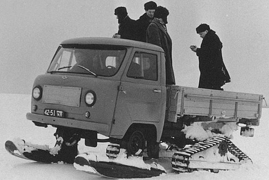 В сети напомнили о снегоходе на базе УАЗ-451