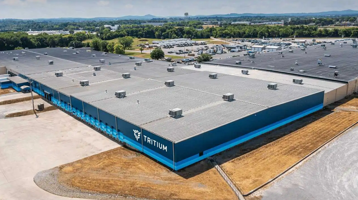Tritium открывает новый завод по производству быстрых зарядных устройств постоянного тока в Теннесси