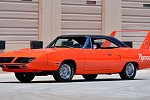 Полностью отреставрированный Plymouth Superbird продадут на аукционе 