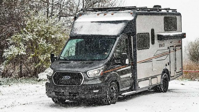 Winnebago Ekko 2021 или внедорожный автодом на базе Ford Transit 