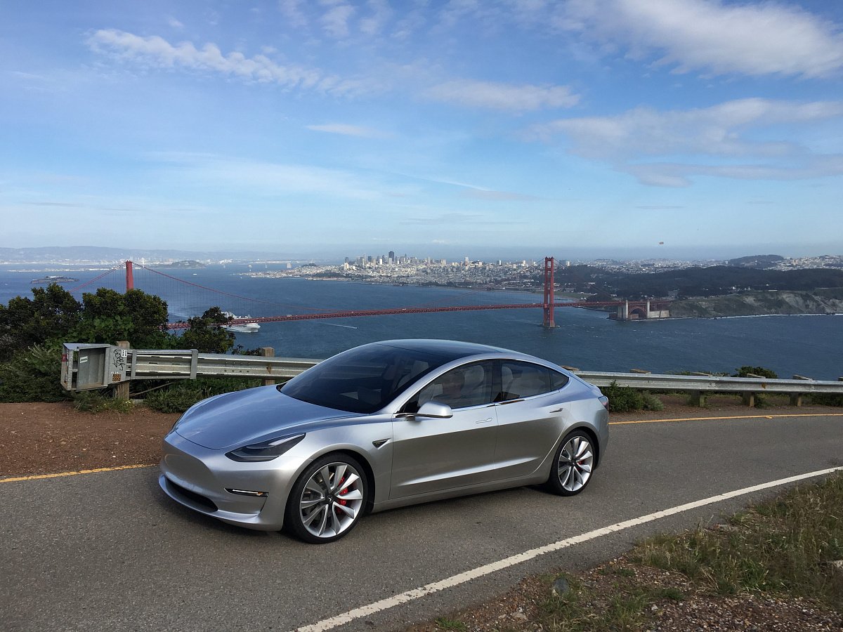  Электрокары Tesla Model 3 станут дешевле на 20% 