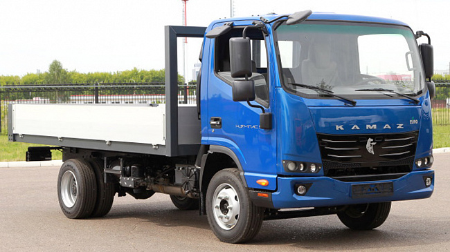 Автозавод КАМАЗ назвал дату начала продаж нового среднетоннажного грузовика «КАМАЗ Компас»