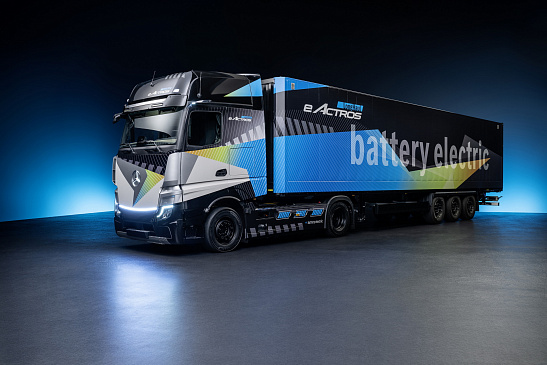 Mercedes-Benz представил прототип электрического грузовика eActros LongHaul с запасом хода 800 км