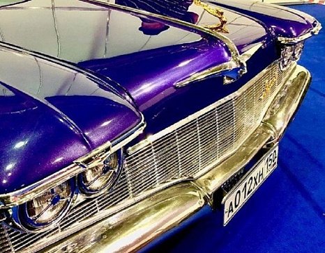 В Красноярске показали восстановленный Cadillac Мэрилин Монро 