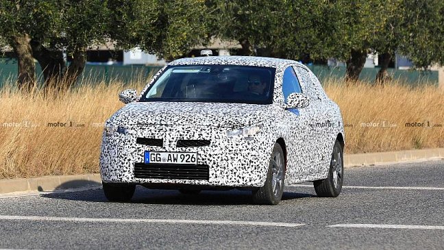 Opel тестирует новую версию седана Insignia 2020 года