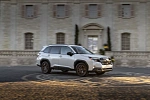 Subaru презентовала кроссовер Forester 2025 года с гибридным агрегатом