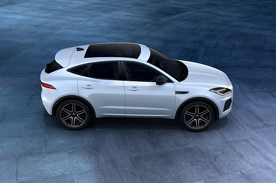 Jaguar отзывает 2842 автомобиля E-Pace из-за сбоев ПО