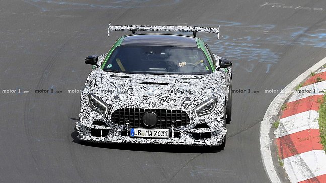 Специальная серия Mercedes AMG GT Black Series получит новый мотор V8