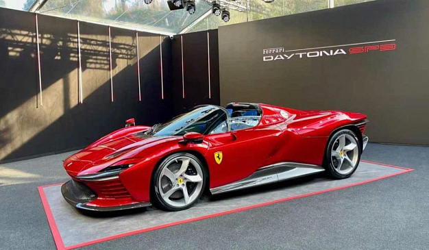 Самые дорогие машины российского рынка: список из 10-ти с ценами