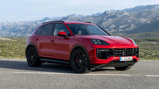 Новый Porsche Cayenne GTS стал еще мощнее