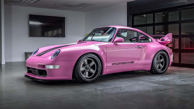 Тюнер Gunther Werks представил свой первый розовый Porsche 911 в честь европейского запуска