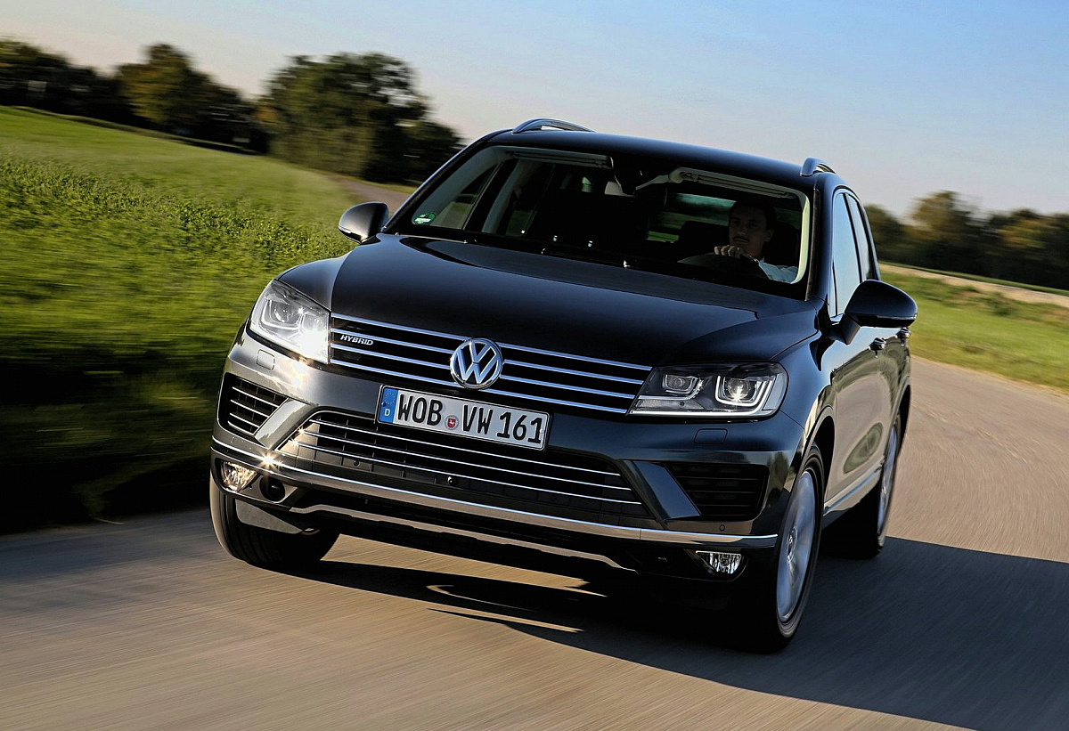 Автоконцерн Volkswagen отзывает более 100 тыс. автомобилей из-за риска пожара
