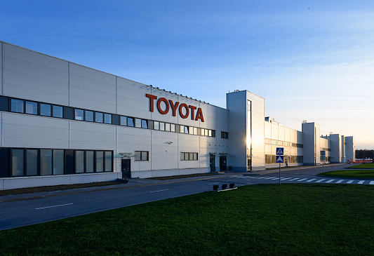 Автоконцерн Toyota принял решение о возврате на рынок РФ в 2022 году