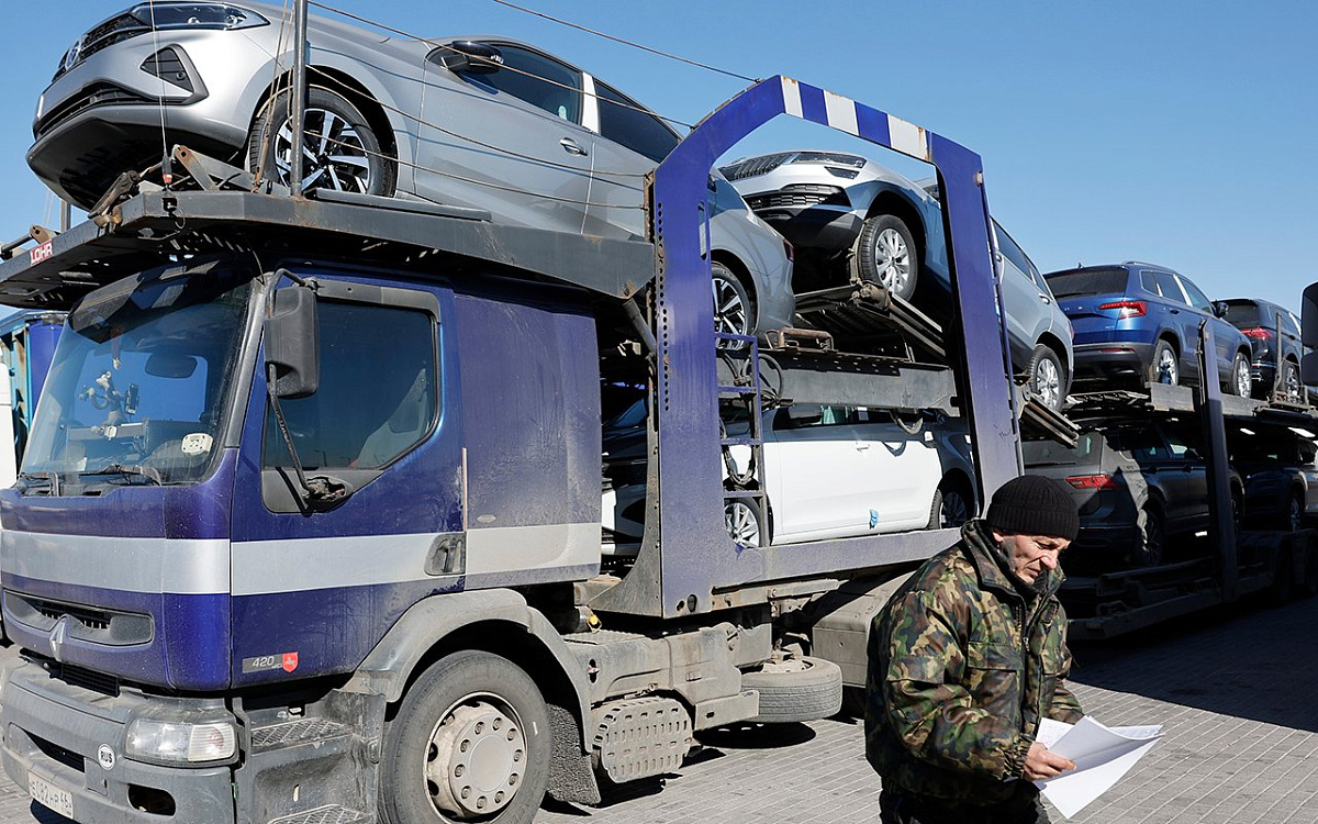 В 2023 году доля ввозимых по параллельному импорту автомашин не превысит 15%