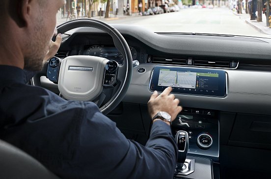 Все новые авто Jaguar Land Rover будут обновляться «по воздуху»