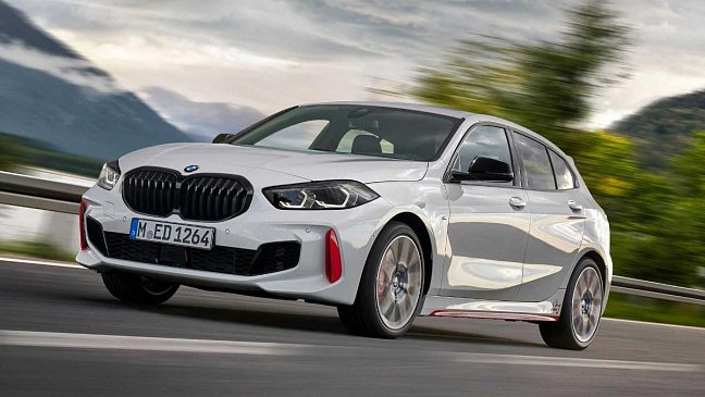 Новый BMW M3 с механической коробкой разогнали на автобане до 239 км/ч