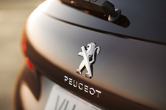 Peugeot готовит новую вариацию фургона Partner