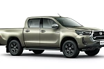 Toyota модернизировала базовую версию пикапа Hilux стандартной камерой панорамного обзора