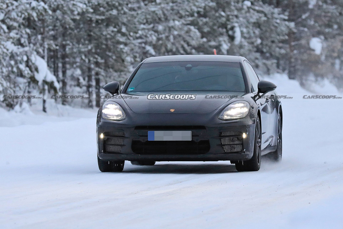 Обновленный Porsche Panamera вышел на тесты по заснеженным дорогам
