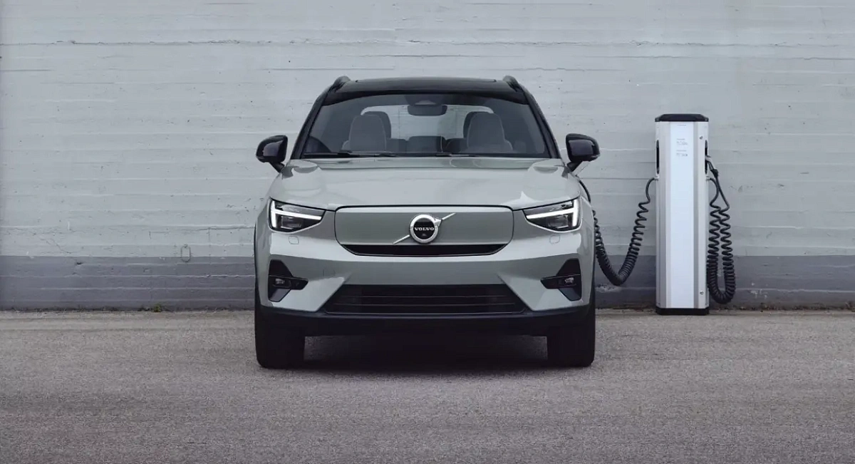 Как ездить-то теперь - у машин Volvo перестала работать камера заднего вида Как ездить-то теперь - у машин Volvo перестала работать камера заднего вида
