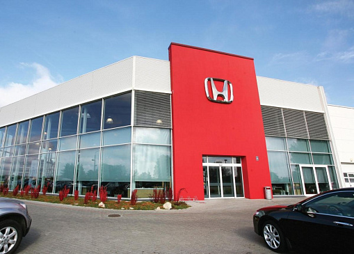 В России официально продали один автомобиль Honda и два авто Lexus в июле 2023 года 