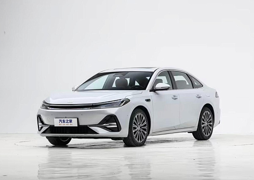 Седан Geely Galaxy A7 получил масштабное обновление по OTA