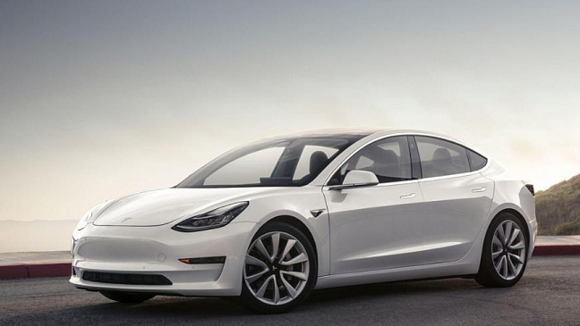 Компания Tesla отзывает более 26 тыс. новых электрокаров из-за проблем с софтом