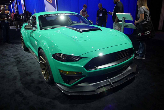 Ford покажет на выставке SEMA тюнингованные версии Mustang 