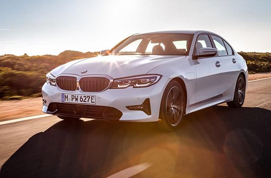 Новая BMW 3-Series получила гибрид с расходом от 1,7 литров