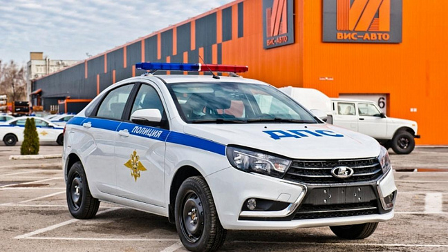 В России более 1700 патрульных автомобилей LADA Vesta отправились на службу в ДПС
