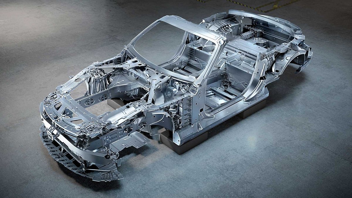 Родстер Mercedes-AMG SL 2022 года получит совершенно новый легкий кузов