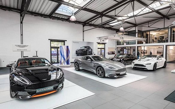 Стал известен объем продаж машин Aston Martin в России за 2019 год