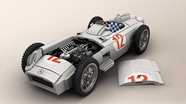 Из наборов Lego создана точная копия гоночного Mercedes W196R 