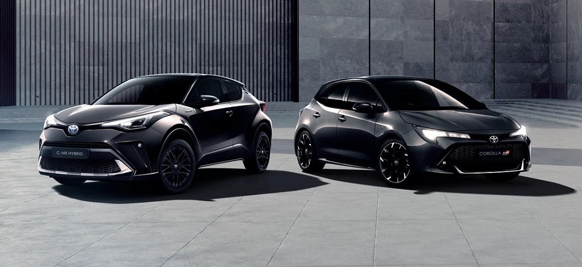 Toyota представила привлекательные версии C-HR и Corolla GR Sport Black Edition