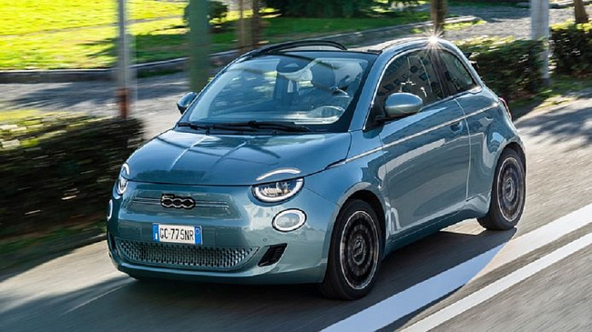 Компания FIAT расширила модельный ряд электромобиля FIAT 500 Electric версией Monotrim