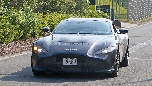 На тестах замечен прототип эксклюзивного Aston Martin DBS GT Zagato 